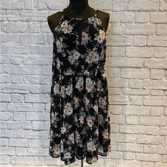 TORRID sleeveless Floral Halter Neck Chiffon Dress size 3 - Picture 2 of 4